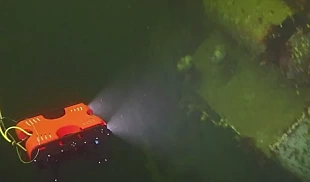 Underwater light for injection molding machine